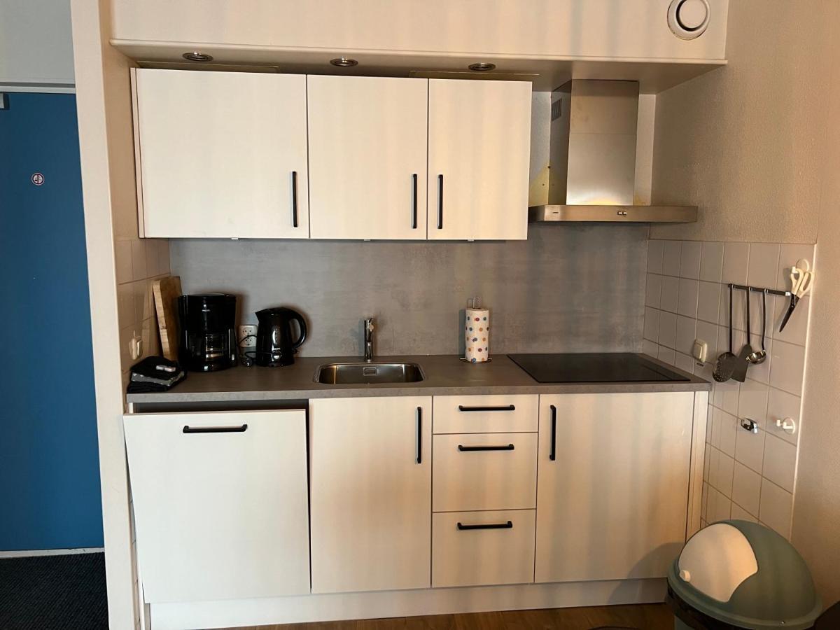 Appartement Ut & Thus, Resort Amelander Kaap Hollum  Exteriör bild